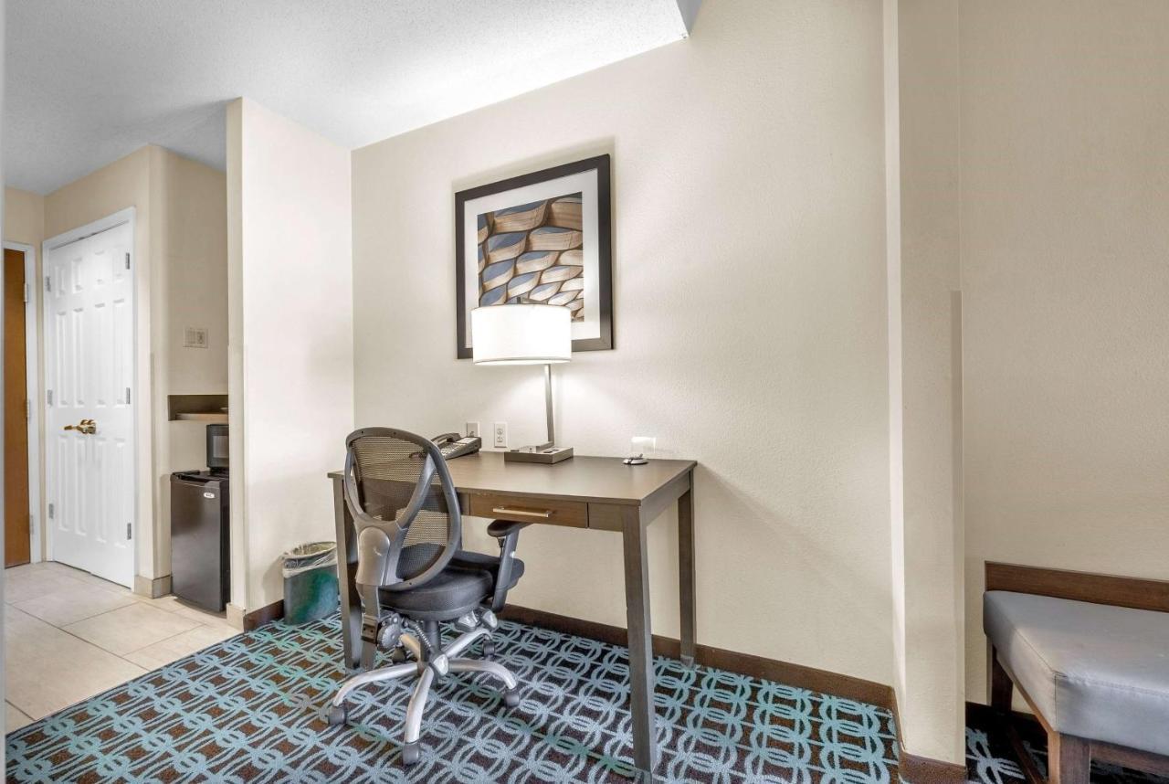 Wingate By Wyndham Chicago Schaumburg Hotel Ngoại thất bức ảnh