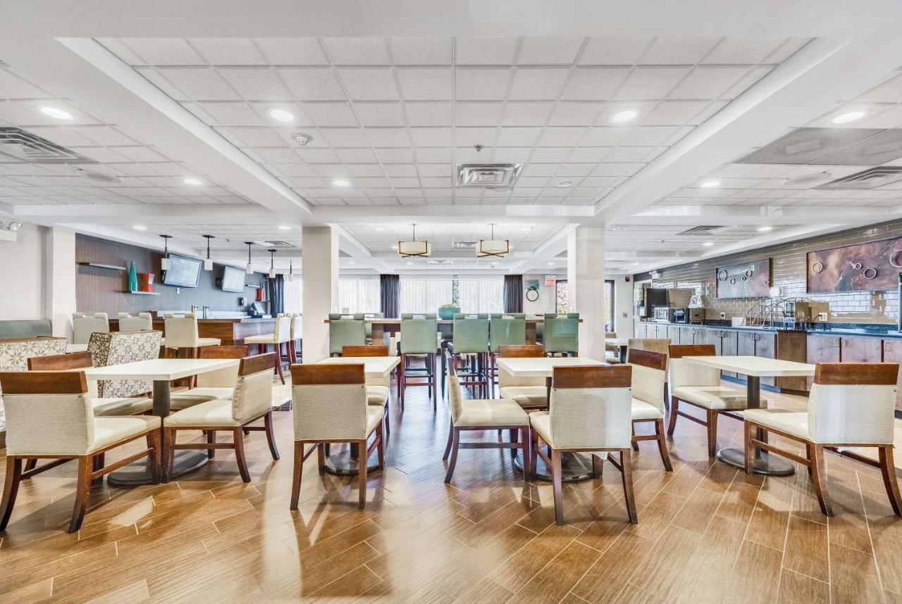 Wingate By Wyndham Chicago Schaumburg Hotel Ngoại thất bức ảnh